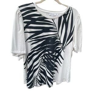 Chico’s White T Shirt Top Bold Black Palm Leaf Pattern Flutter Sleeves